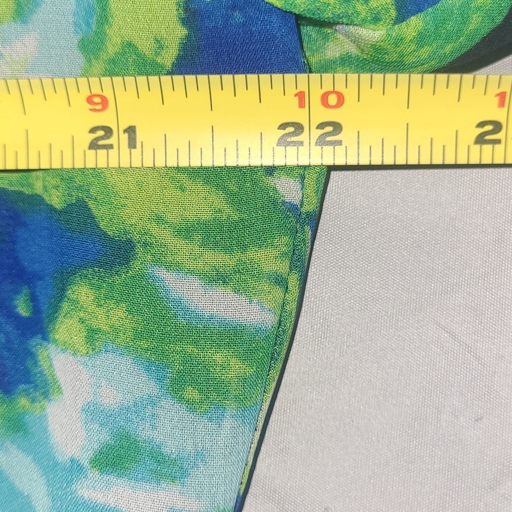 Short Sleeve Blouse Top Black W Green Blue Floral Print - Picture 6 of 10